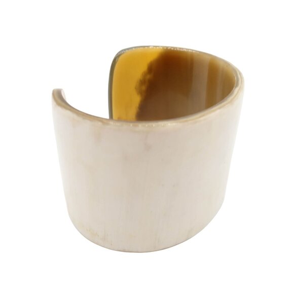 Neutral Acrylic Faux Horn 2" Wide Cuff Bracelet Boho Beachy Unsigned - Picture 2 of 6